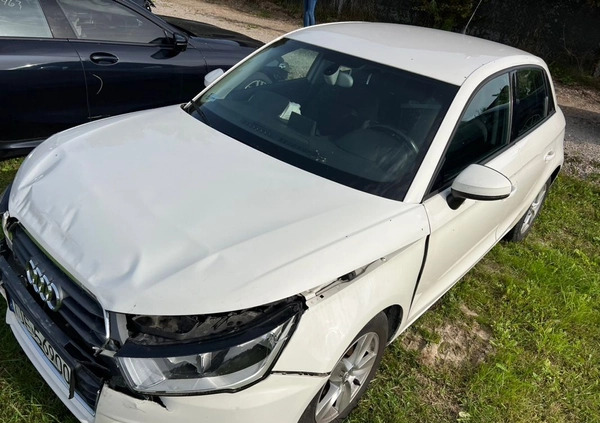 Audi A1 cena 22900 przebieg: 148000, rok produkcji 2015 z Warszawa małe 326